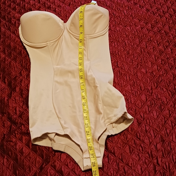 VINTAGE.  Sears Shaperwears Sz 40C, Tan  Bust Cup And Front Panel Y2k - Picture 3 of 8